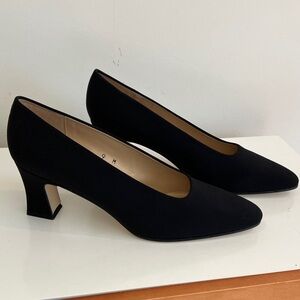 Liz Claiborne Classic Black Heels